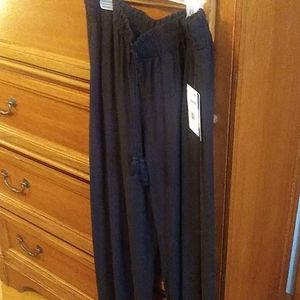NWT casual pants